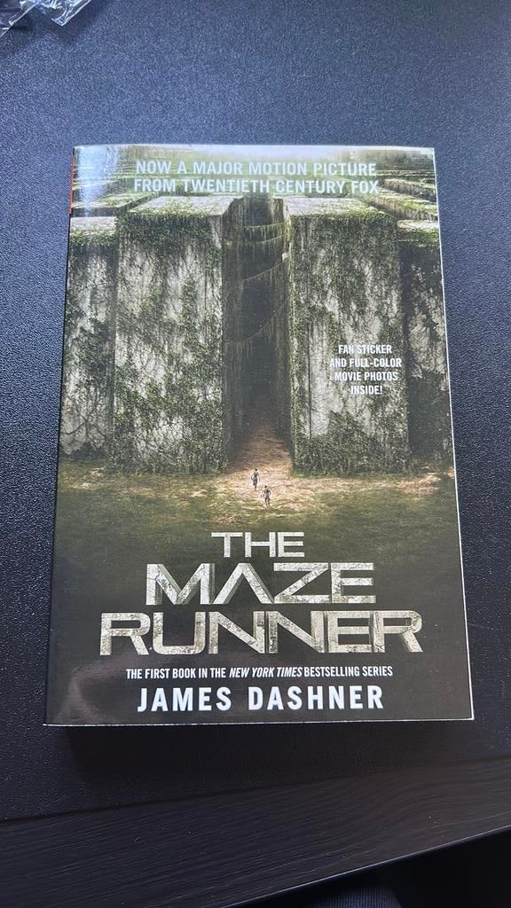 Maze Runner James Dashner, Ophalen of Verzenden, Zo goed als nieuw