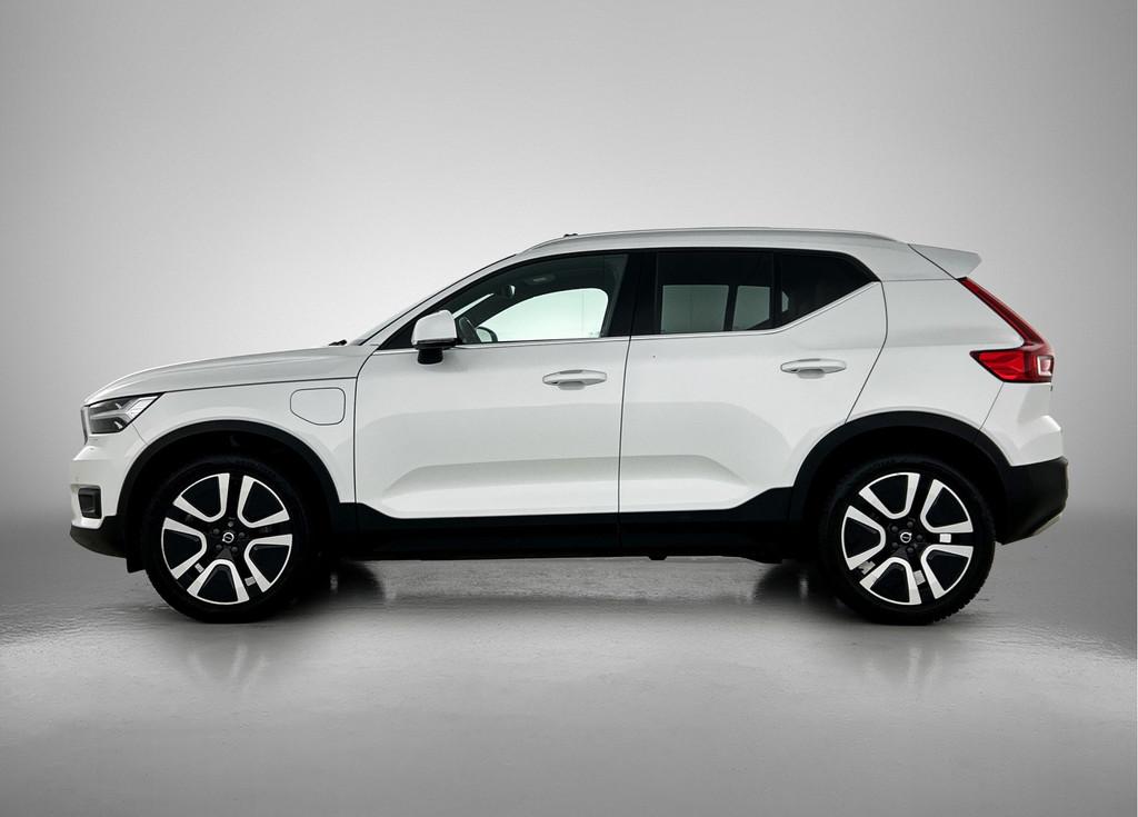 Volvo XC40 1.5 T5 Recharge Inscription / Panoramadak / T5 26, 12 maanden, Wit, Bedrijf, Hybride Elektrisch/Benzine