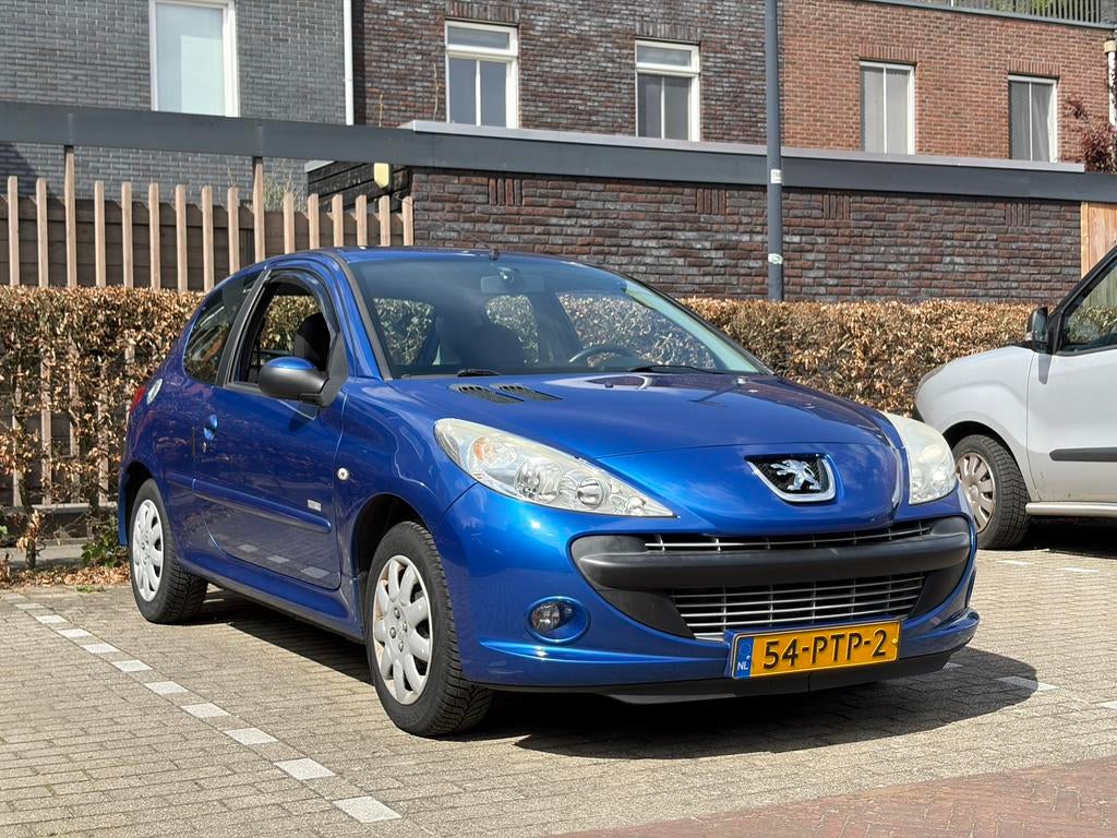 Peugeot 206+ 1.4 3D 2011 Blauw, APK Mrt-27, 2e Eigenaar, Voorwielaandrijving, 1360 cc, 31 €/maand, 4 cilinders