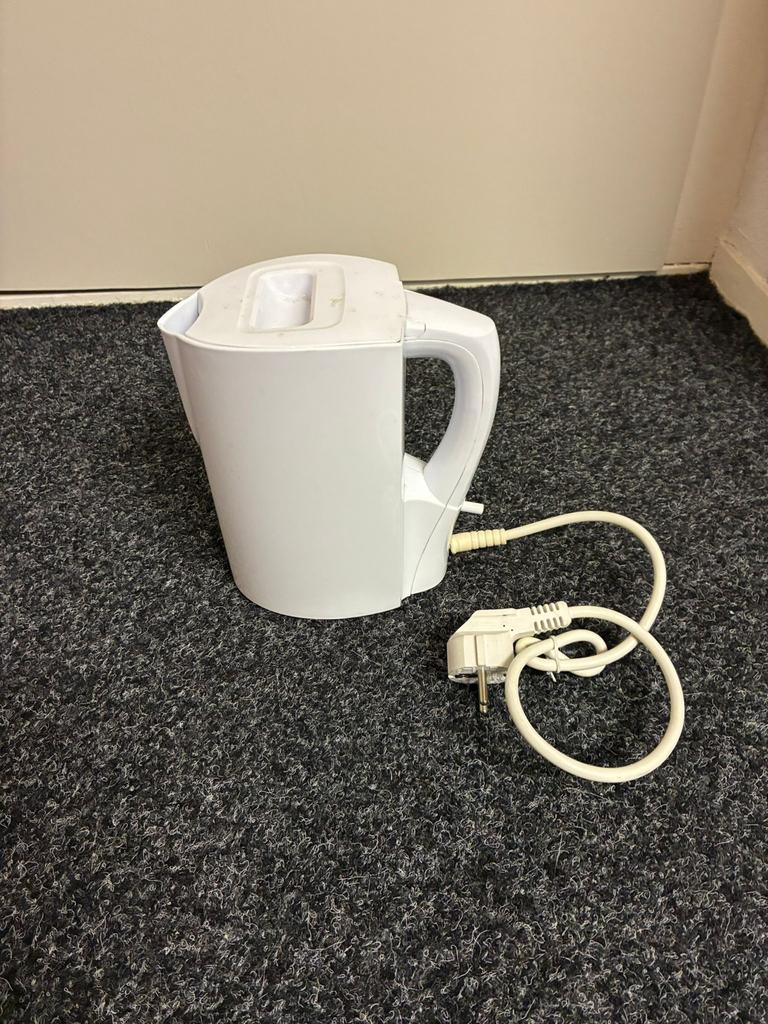 Kleine Waterkoker, Witgoed en Apparatuur, Waterkokers, Minder dan 1 liter, Ophalen of Verzenden, Zo goed als nieuw