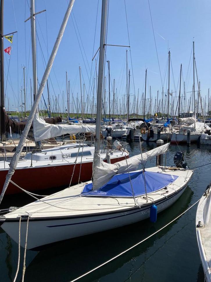 Centaur op trailer., Watersport en Boten, Open zeilboten, Gebruikt, Centaur, 6 meter of meer, Polyester, Geen motor, Benzine, Ophalen