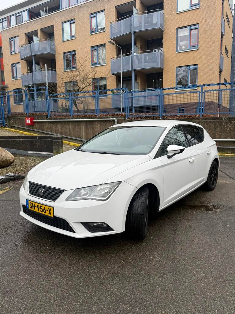 Seat Leon 1.2 TSI 2013 | 105 PK | NIEUWE APK | Zuinig, Auto's, Seat, Voorwielaandrijving, Start-stop-systeem, Stof, Zwart