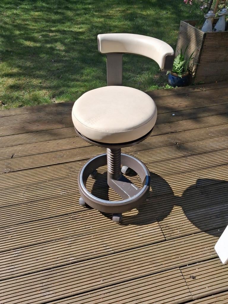 Tandarts of behandelstoel ( rollhocker ), Ophalen, 60 tot 90 cm