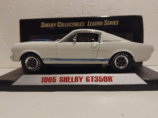 Ford Mustang Shelby GT 350 wit Shelby Collectibles 1:18 KRD, Ophalen of Verzenden, Zo goed als nieuw, Auto, Overige merken