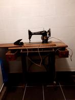 Antieke naaimachine, Ophalen