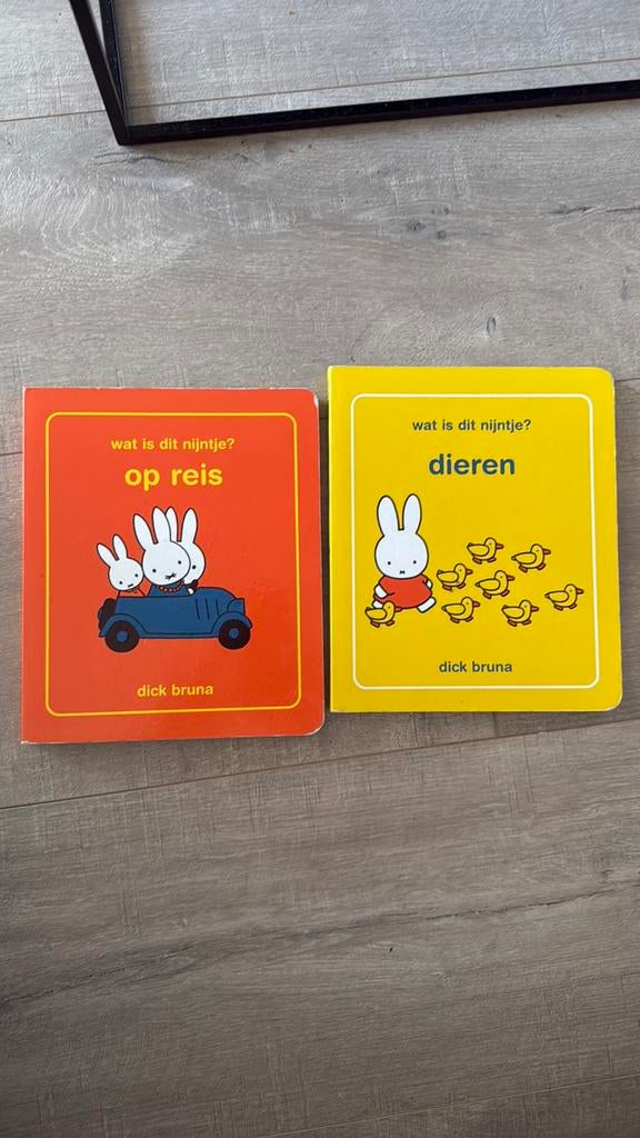 2 Nijntje boekjes “Wat is dit Nijntje?”: Dieren en Op reis, Ophalen of Verzenden, Zo goed als nieuw, 1 tot 2 jaar