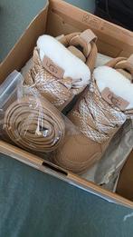 Ugg Classic Mini Platform Boots - Nieuw in doos maat 35, Kleding | Dames, Schoenen, Bruin, Lage of Enkellaarzen, Nieuw, Ophalen of Verzenden