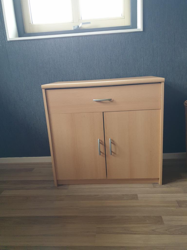 Houten kastje met lade en deurtjes, Ophalen, Gebruikt