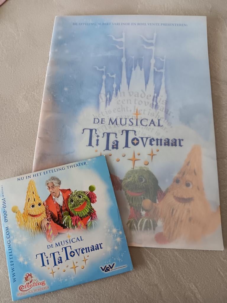 Efteling theater Ti ta tovenaar  musical boek met cd., Verzamelen, Efteling, Ophalen of Verzenden, Overige typen