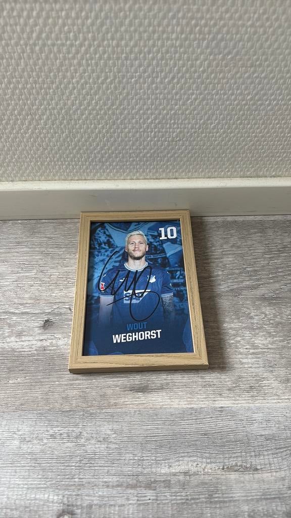 Wout Weghorst foto in lijst met handtekening, Ophalen of Verzenden, Zo goed als nieuw, Buitenlandse clubs, Spelerskaart