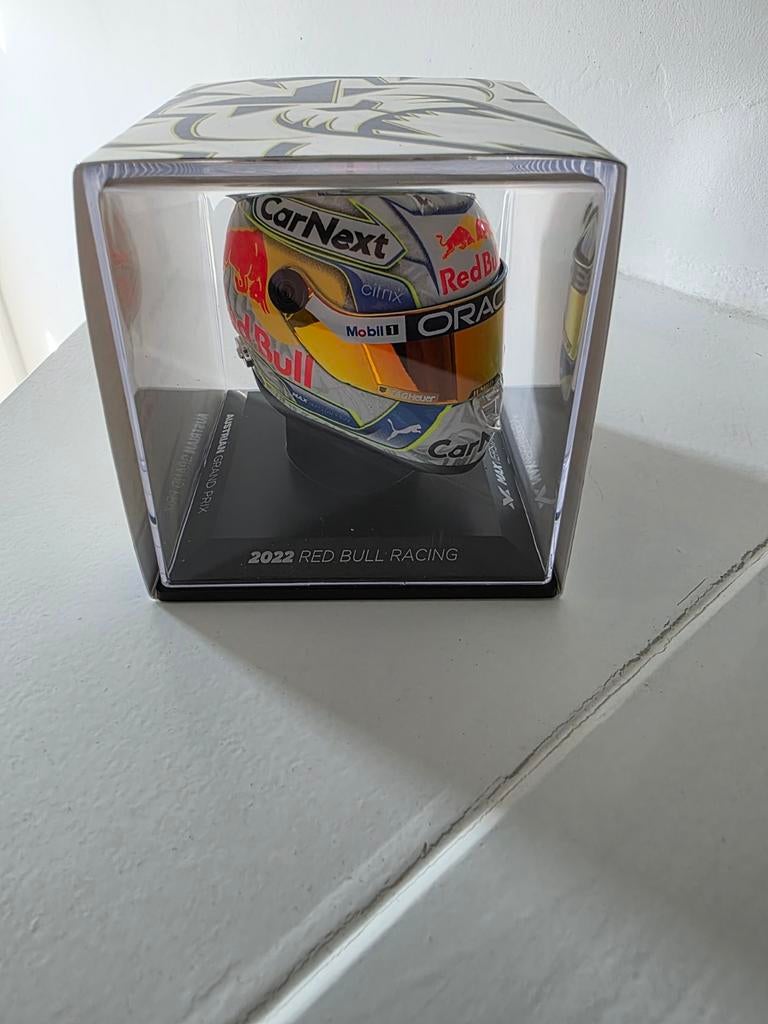 Max Verstappen helm 2022 Oostenrijkse GP 1:4 nieuw, Verzamelen, Ophalen of Verzenden, Nieuw, Formule 1