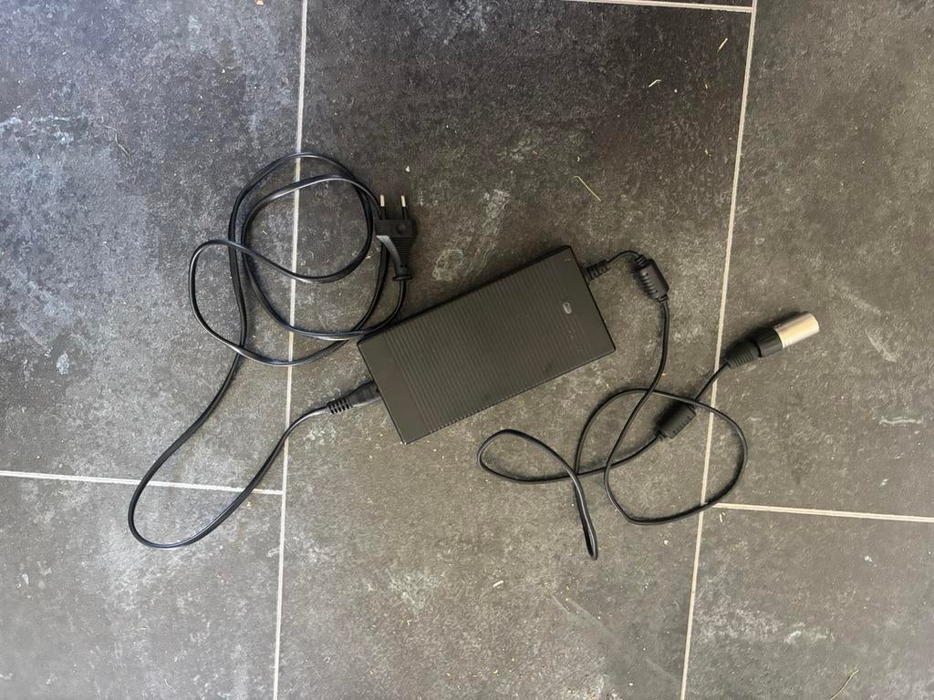 Elektrische fiets lader, Ophalen of Verzenden, Zo goed als nieuw