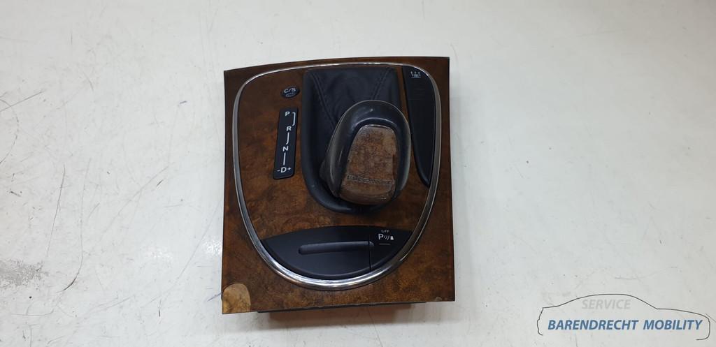Mercedes W211 S211 E Klasse Elegance pook knop pookknop A211
