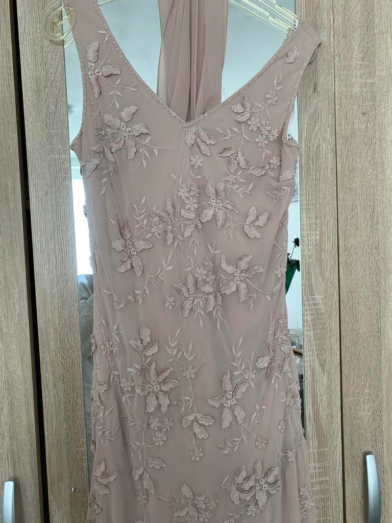 Elegante Beige Galajurk met Bloemenborduursel, Ophalen, Galajurk, Beige, Maat 42/44 (L)