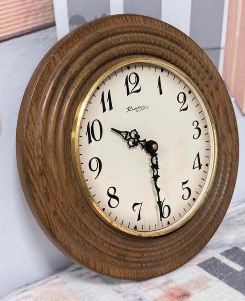 Richter Quartz vintage 1950 wandklok hout houten wand klok, Ophalen of Verzenden