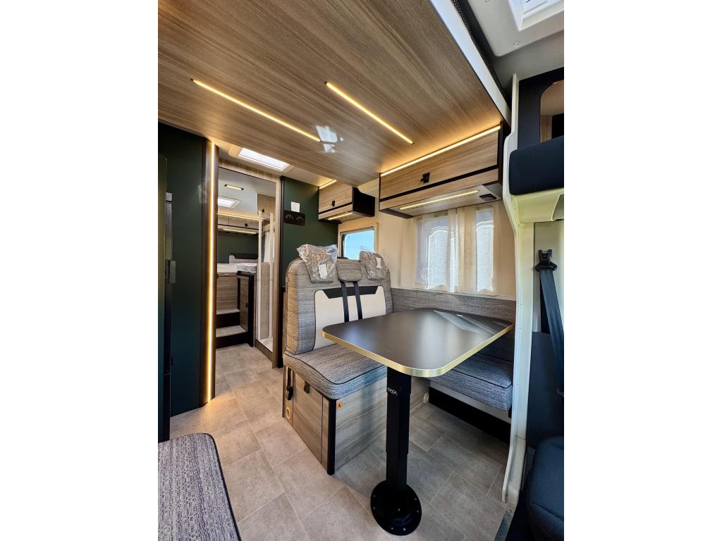 Rimor Rimor 75 PLUS Kilig, Caravans en Kamperen, Ringverwarming, 7 tot 8 meter, Bedrijf, Diesel