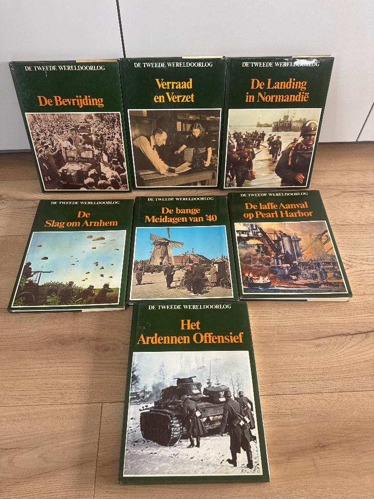 Tweede wereldoorlog boeken van Lekturama, Boeken, Tweede Wereldoorlog, Ophalen of Verzenden, Zo goed als nieuw, Lekturama