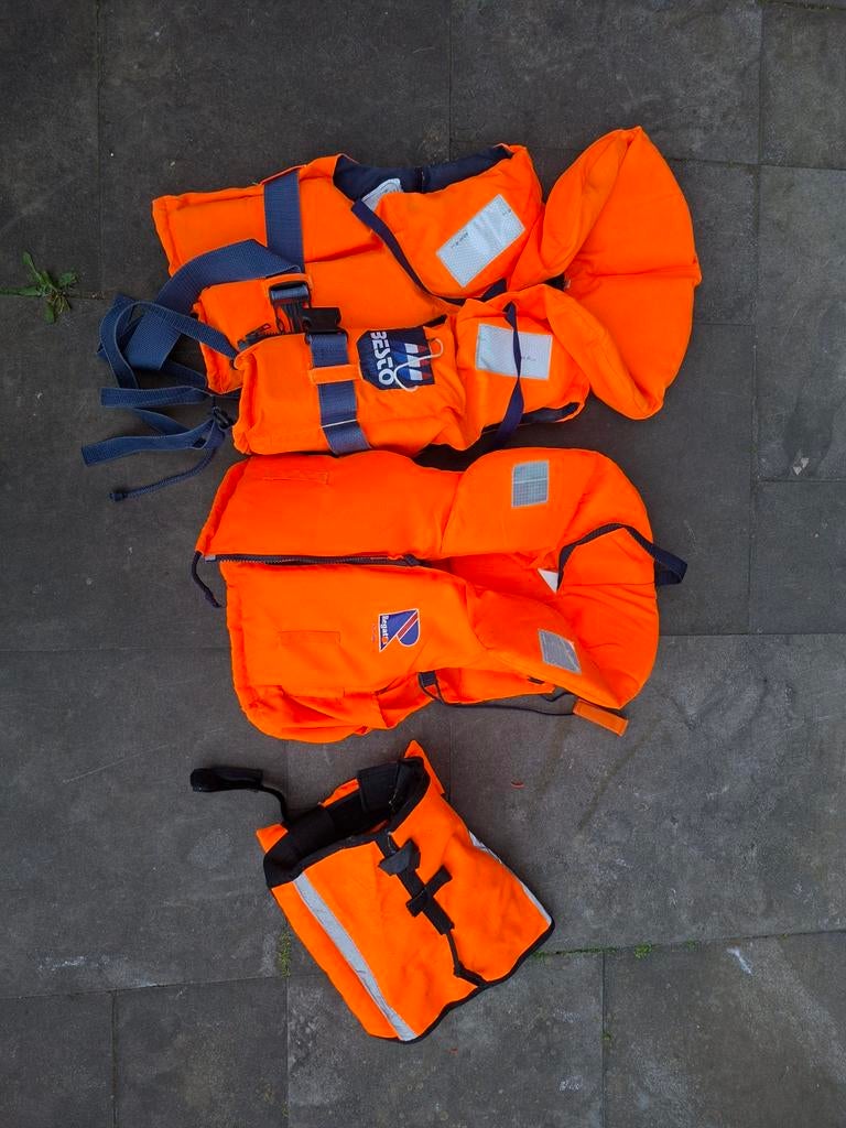 2x reddingsvest kinderen + honden reddingsvest, Ophalen, Kind, Reddingsvest of Zwemvest