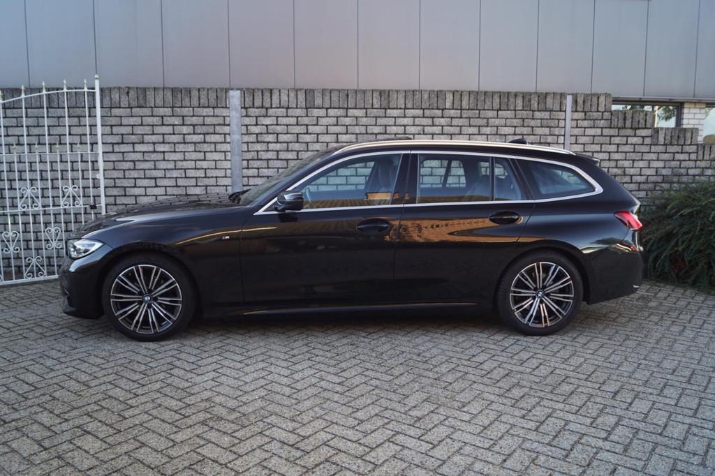 BMW 3-serie Touring 318i High Executive Edition M Sport Auto, Automaat, 1998 cc, Achterwielaandrijving, Gebruikt