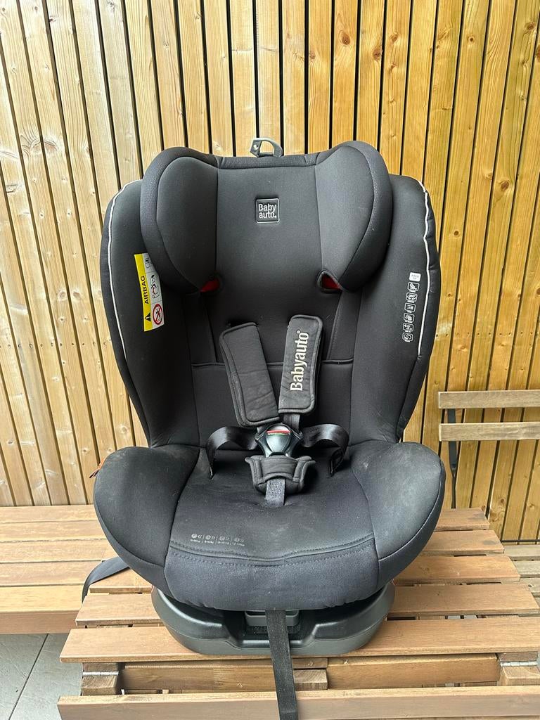 Babyauto autostoel 0-36kg met Isofix, Kinderen en Baby's, Autostoeltjes, Autogordel of Isofix, Gebruikt, 0 t/m 18 kg, Verstelbare rugleuning