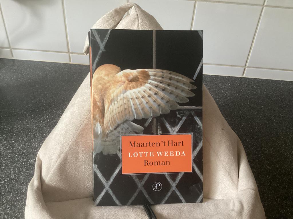 Maarten 't Hart - Lotte Weeda, Ophalen of Verzenden, Zo goed als nieuw, Maarten 't Hart