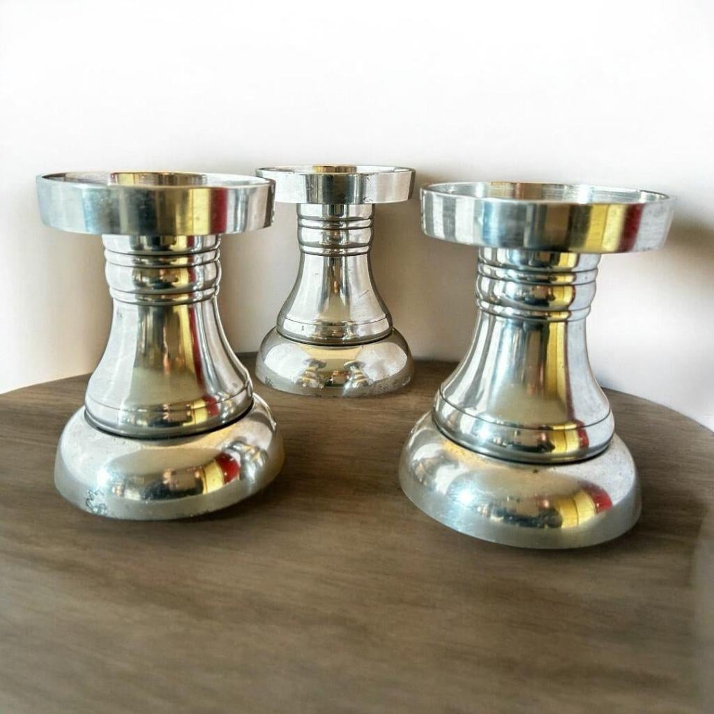 3 zilverkleurige metalen kandelaars., Overige kleuren, Ophalen of Verzenden, Zo goed als nieuw, Metaal