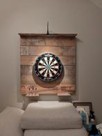 Dartbord (nieuwstaat) met kast en verlichting., Ophalen, Gebruikt, Dartbord met pijlen