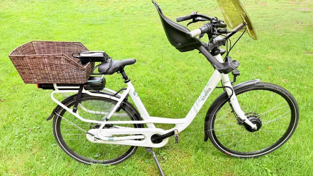 Nette goede damesfiets moedefiets E-bike Stella Fiore 52cm, Fietsen en Brommers, Fietsen | Dames | Moederfietsen, Zo goed als nieuw
