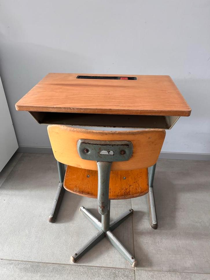 Vintage schoolbankje/bureau met stoel, Antiek en Kunst, Antiek | Woonaccessoires, Ophalen