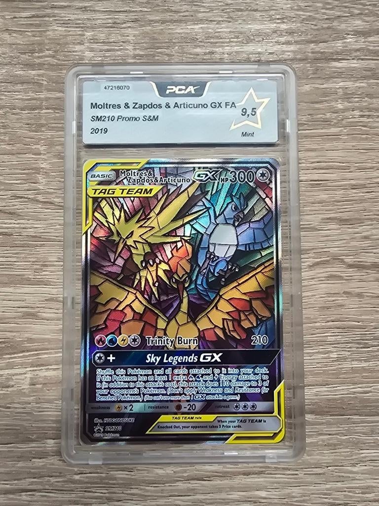 Moltres & Zapdos & Articuno GX FA SM210 PCA 9.5, Ophalen of Verzenden, Zo goed als nieuw
