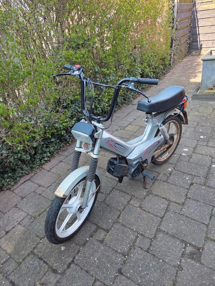 Tomos Brommer - project scooter, Fietsen en Brommers, Brommers | Tomos, Gebruikt, Standard, Maximaal 25 km/u, Ophalen