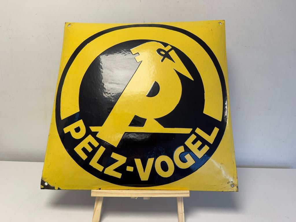 Pelz-Vogel emaille reclamebord, Ophalen