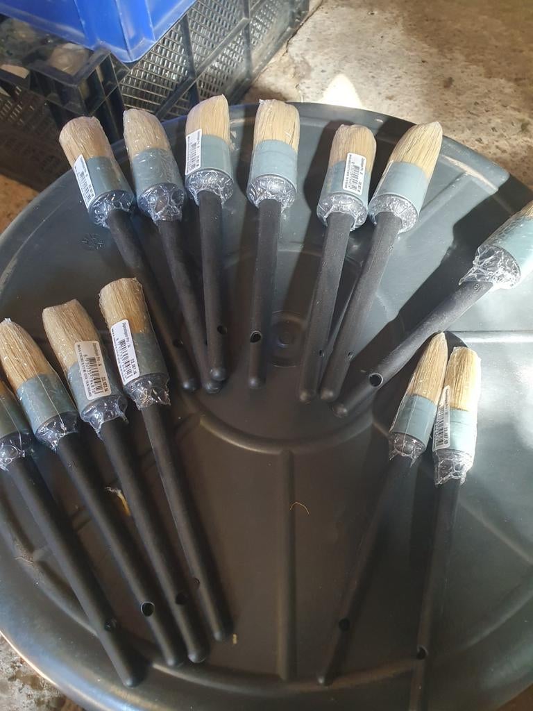 Nieuwe ronde kwasten set voor verf en klussen, Ophalen