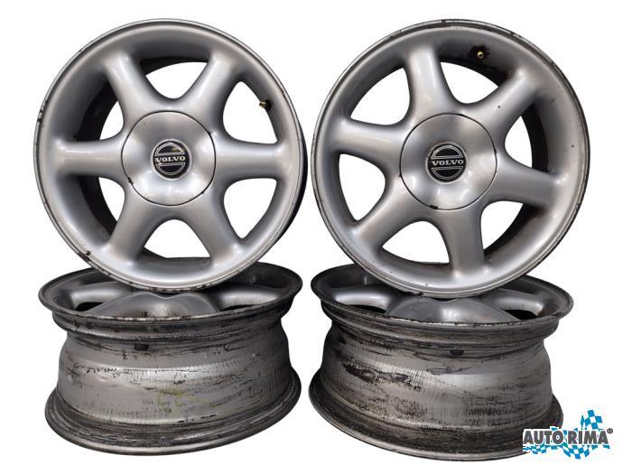 Sportvelgen Set van een Volvo 850, Auto-onderdelen, Banden en Velgen, Gebruikt, -, -, Ophalen of Verzenden
