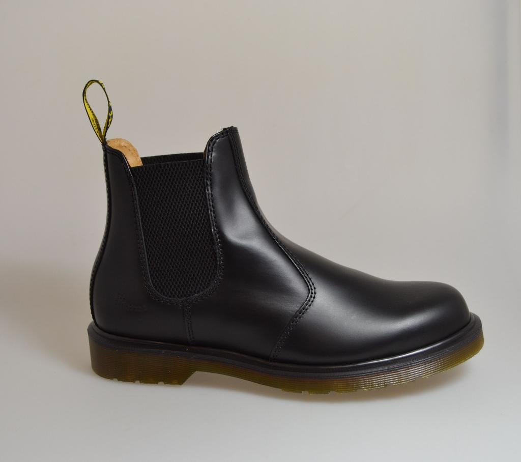 dr martens 2976 chelsea zwart 37,38,39,40,41,42,43,44 en 46, Kleding | Heren, Schoenen, Zwart, Boots, Nieuw, Ophalen of Verzenden