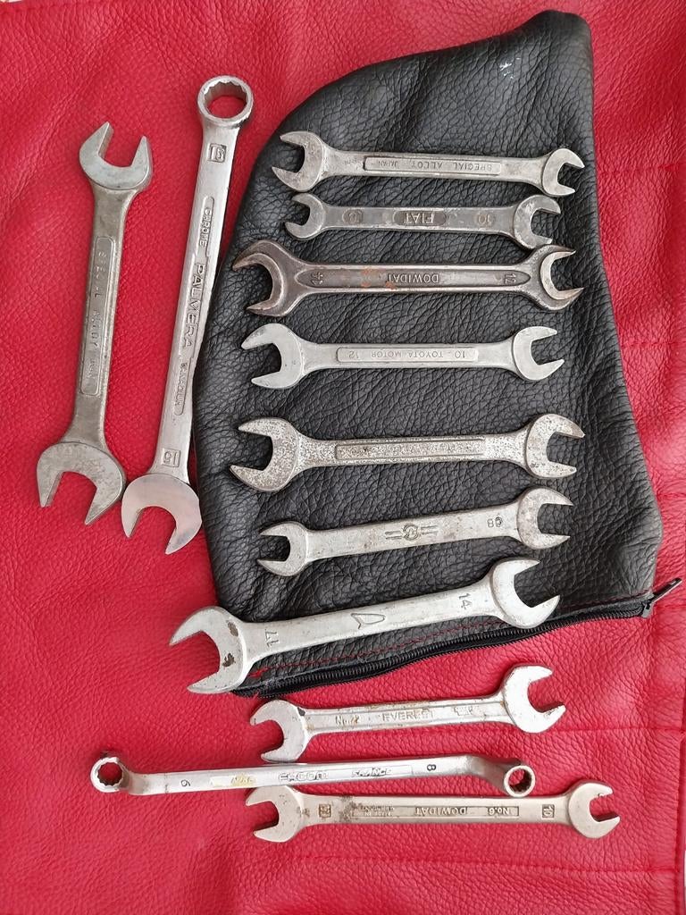 11 steeksleutels en 1 ringsleutel in etui, Ophalen of Verzenden, Gebruikt