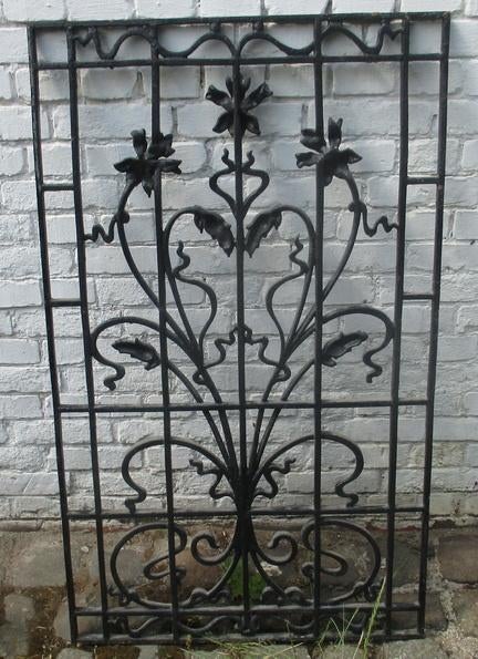 art nouveau cast iron gril ornament bloemen Guimard 7, Ophalen