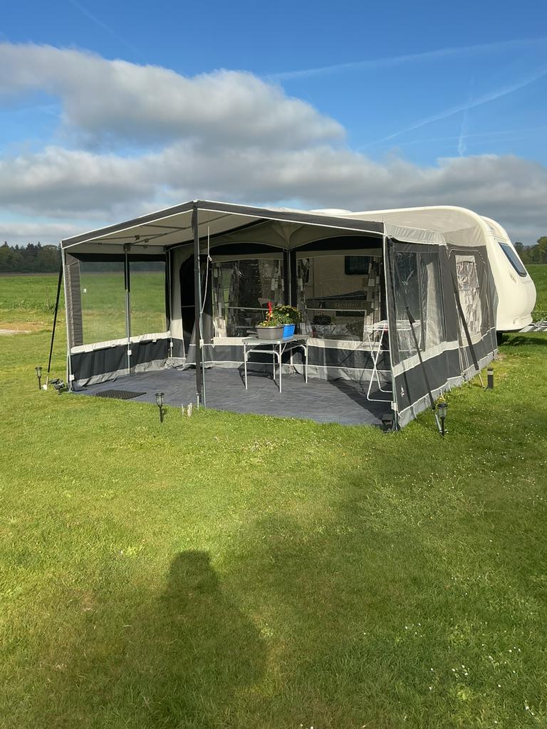 Mooie hobby caravan 440 exelent 2011 met mover, Hobby, Particulier, Luifel, Tot en met 4
