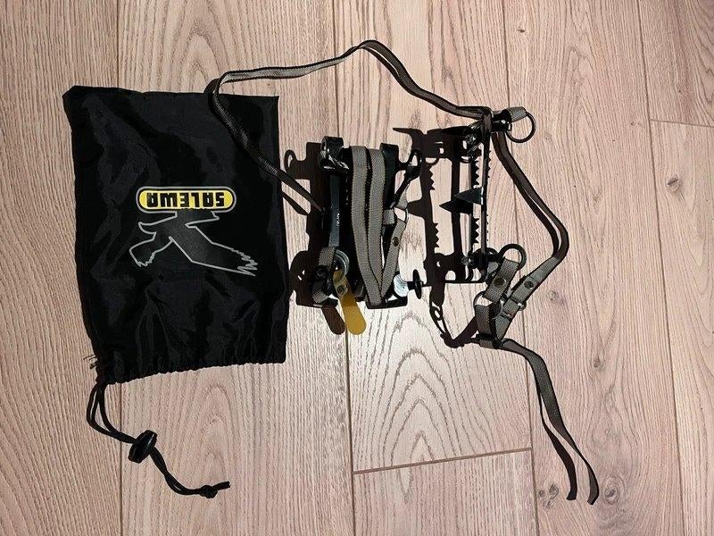 stijgijzers / Steigeisen/ Krödel / Crampons ( 6 punten), Ophalen of Verzenden, Nieuw, Overige typen