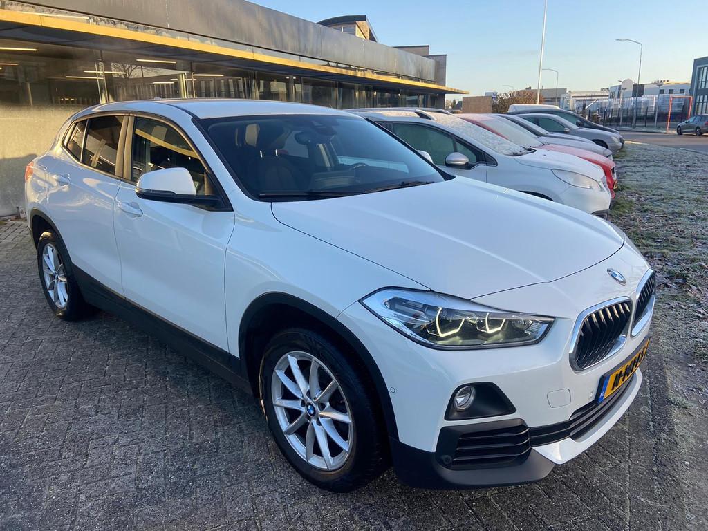 BMW X2 SDrive18i Executive automaat,Cam, stoelverw, cruise,, Auto's, Gebruikt, Wit, 3 cilinders, Cruise Control