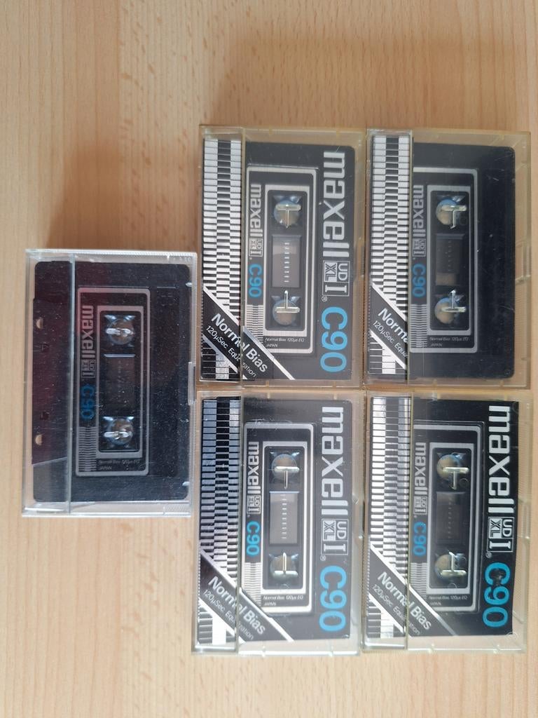 Maxell UD XL I C90 – 5 stuks - gebruikt, Gebruikt, 2 t/m 25 bandjes, Overige genres, Ophalen of Verzenden