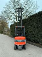 Toyota elektrische heftruck 2,5 ton driedelige mast, Zakelijke goederen, Machines en Bouw | Heftrucks en Intern transport, 2000 tot 3000 kg
