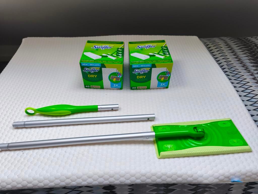Swiffer Dry dweil met 2 navulverpakkingen, Ophalen