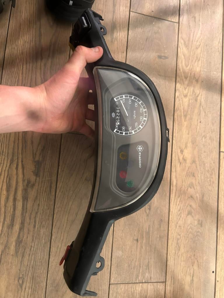 Piaggio Zip Type 3 Stuurkap/Teller, Ophalen, Zo goed als nieuw, Kap, Puch