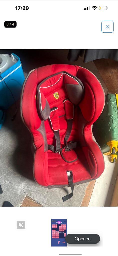 Rode autostoel, Kinderen en Baby's, Autostoeltjes, Gebruikt, Overige merken, 9 t/m 18 kg, Autogordel, Zijbescherming, Ophalen of Verzenden