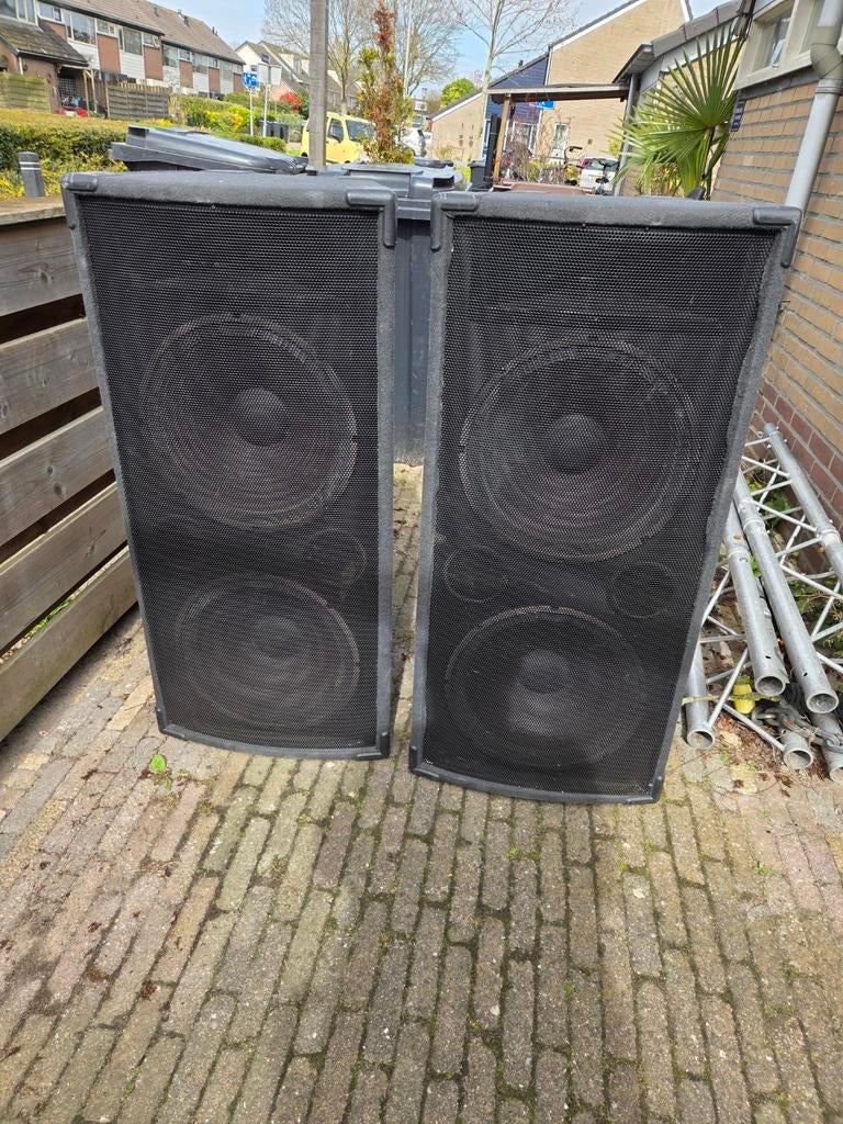 JBSystems PRO215 Live Speakers 700W RMS met Speakon kabels, Gebruikt, 120 watt of meer, Front, Rear of Stereo speakers, Ophalen