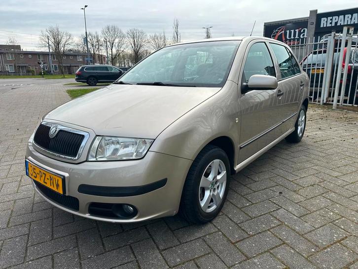 Skoda Fabia 1.4-16V Elegance, Auto's, Skoda, Bedrijf, Te koop, Fabia, ABS, Airbags, Airconditioning, Boordcomputer, Centrale vergrendeling