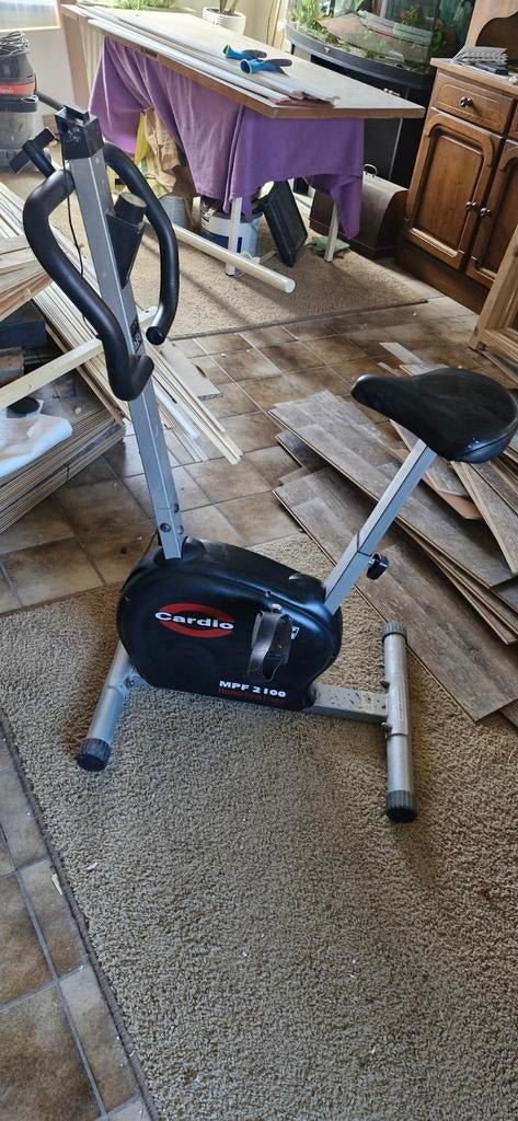 Gratis Cardio MPF Hometrainer., Sport en Fitness, Ophalen, Gebruikt, Metaal, Benen