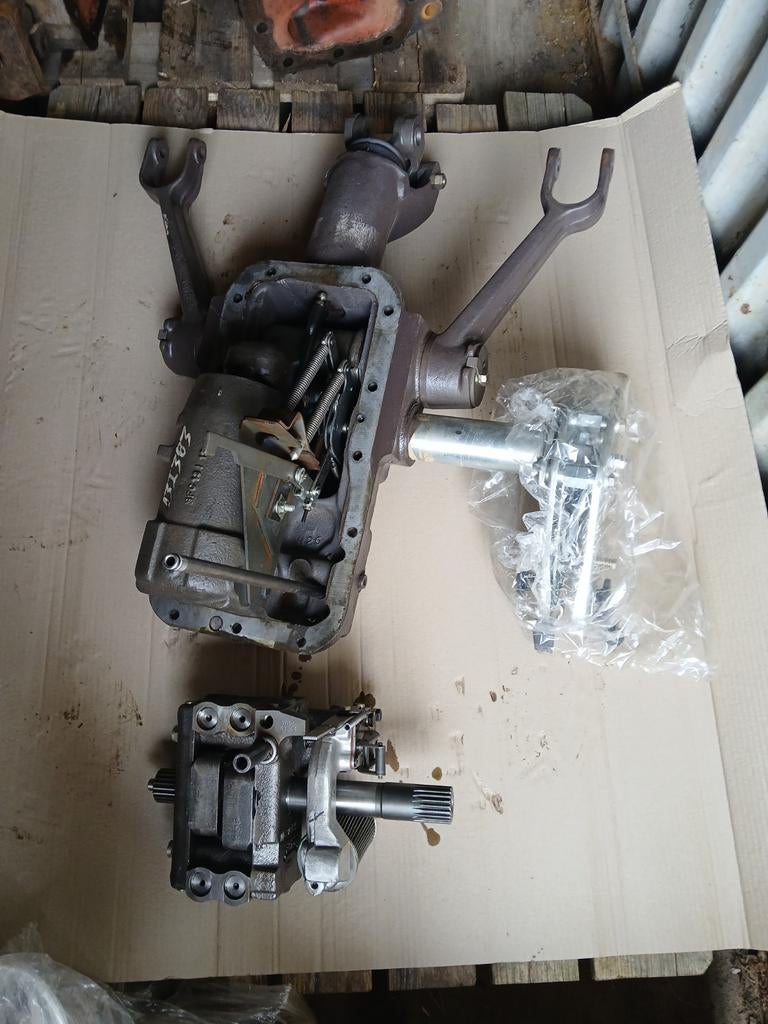 Massey ferguson 188 -200 500 600 Hefdeksel plus hefpomp, Ophalen