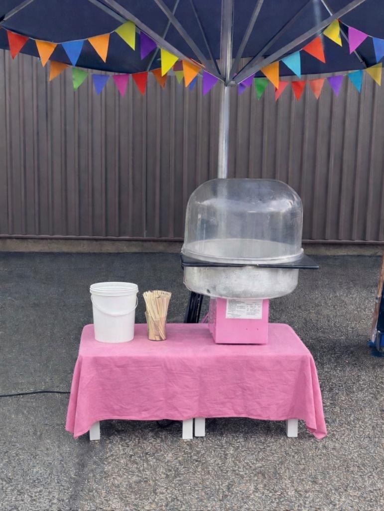 Suikerspin Kraam op Feest, Ophalen, Nieuw